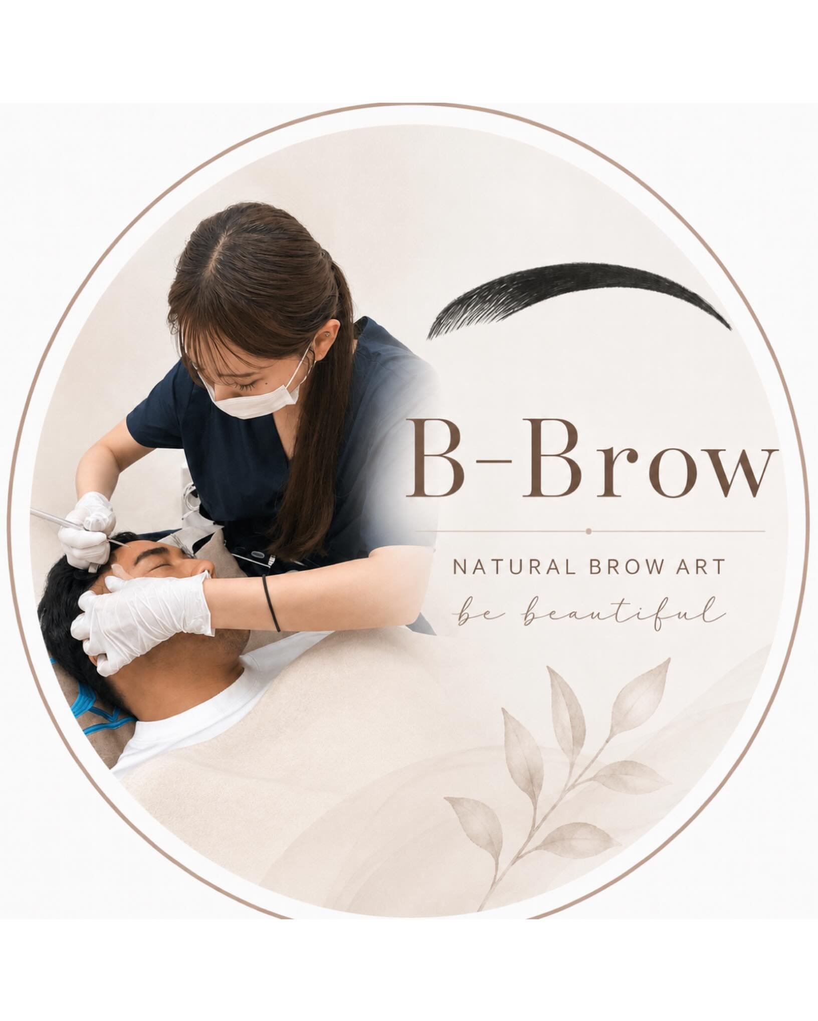 B-BROWの施術風景と眉デザインを紹介するInstagram投稿のカバー